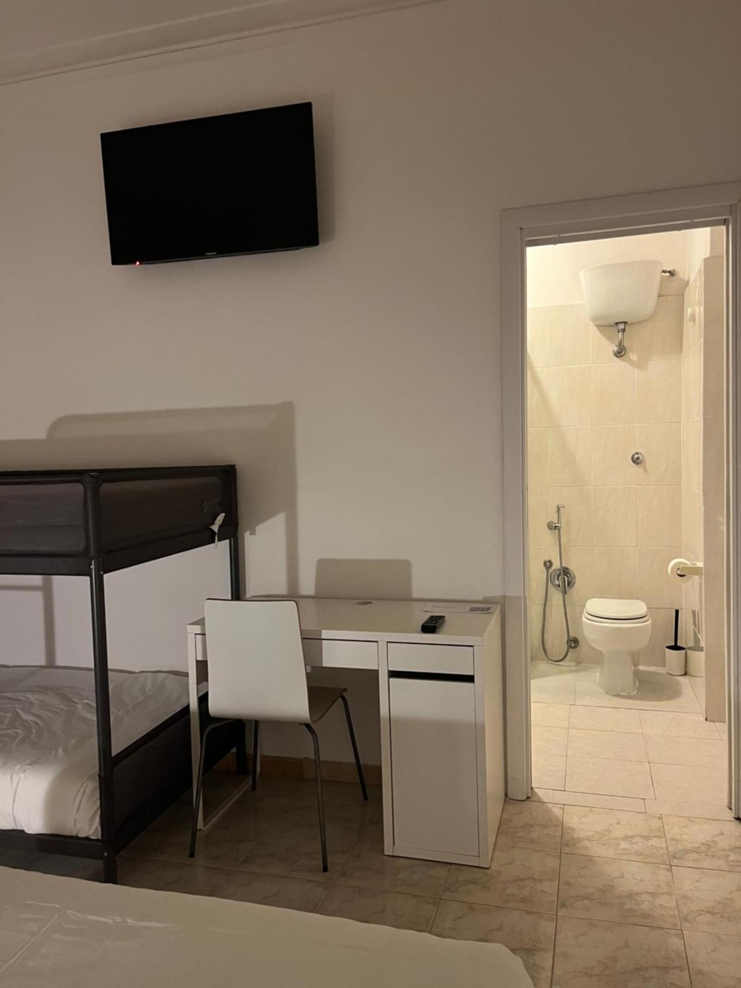 Scalo 71 Guest House Рим Екстериор снимка