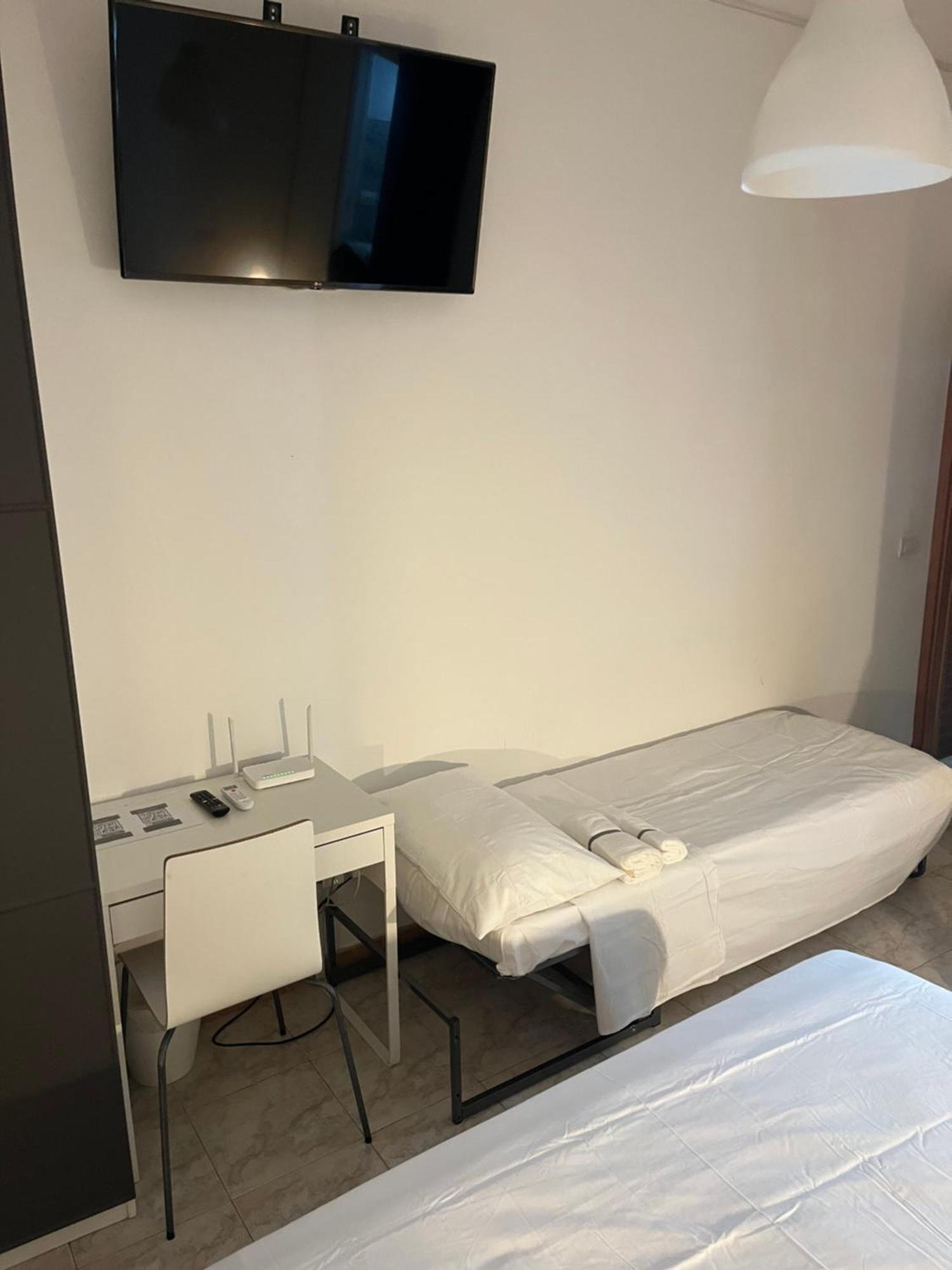 Scalo 71 Guest House Рим Екстериор снимка